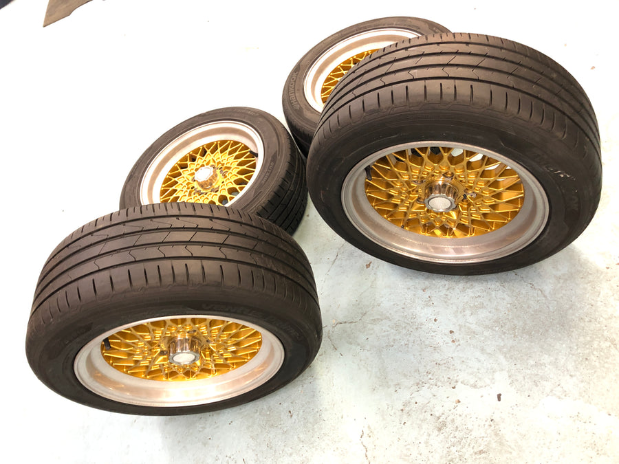 BMW M 535i E28 [1986] - Rad Set BBS 7J16 y 8J16 Hartge