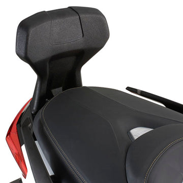 Yamaha X-MAX 125-250 [GIVI] - Beifahrer-Rückenlehne die Montage erlaubt nicht die Befestigung von Träger und Koffer