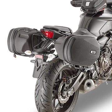 Yamaha MT 07 [GIVI] - Espaciador para alforjas EASYLOCK o alforjas es posible