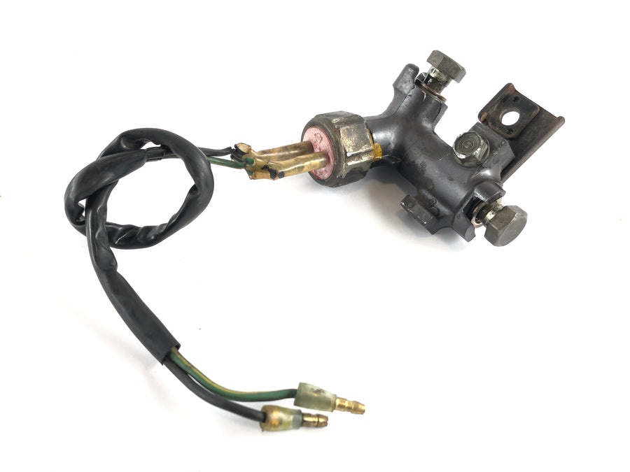 Honda CJ 360 T [1980] - Conexión de la línea de freno Interruptor de luz de freno