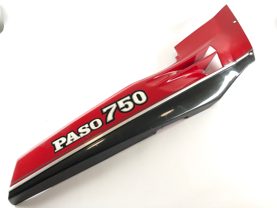 Ducati Paso 750 [1990] - Parte lateral de revestimiento derecho de revestimiento trasero