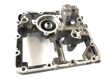 Moto Guzzi Stelvio 1200 8V [2011] - Cubierta intermedia de la tapa del motor de la bandeja de aceite
