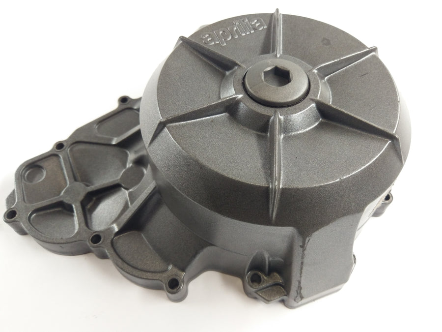 Aprilia RST 1000 Futura [2004] - Tapa del motor de cubierta alternador