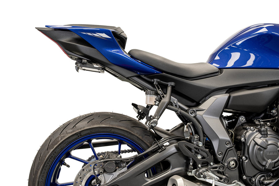 Yamaha YZF-R7 [2022–2025] - Dynamischer Kennzeichenhalter mit LED-Blinkern