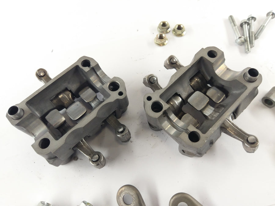 Honda Africa Twin XRV 650 RD03 [1989] - Camshaftbocks con un juego de palanca de inflexiones