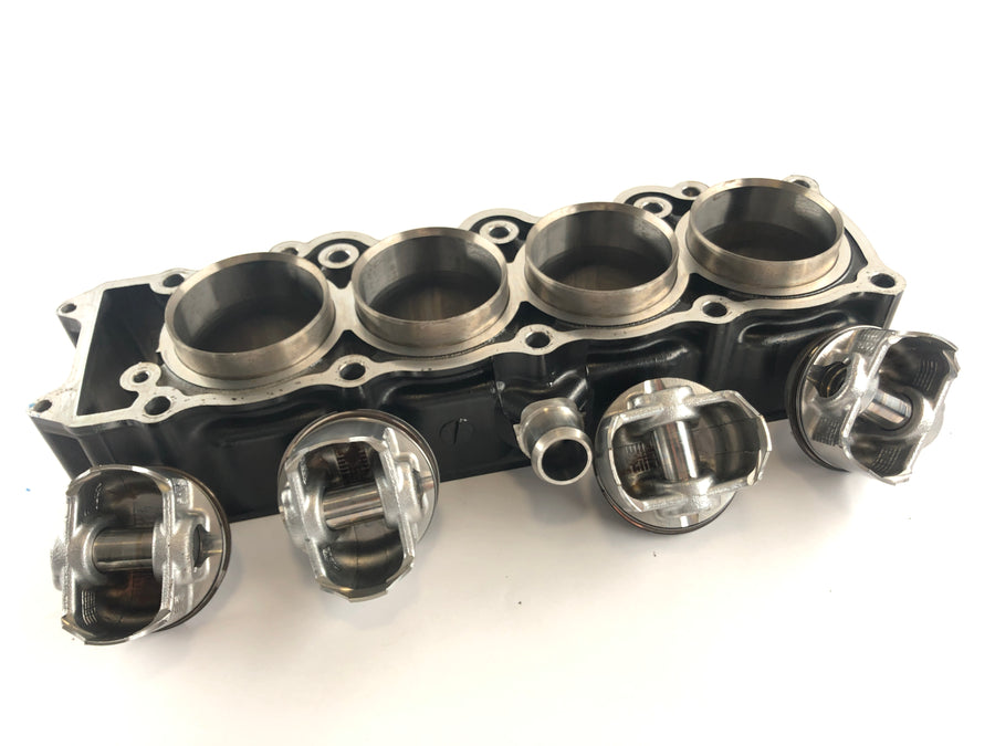Kawasaki Z 750 ZR750J [2005] - Cilindro con pistones