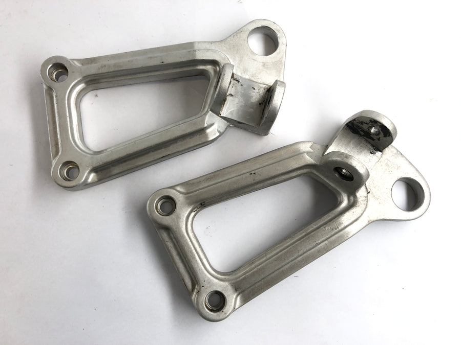 Ducati 888 Strada [1993] - Footrest Holder Socius Izquierda y Derecha
