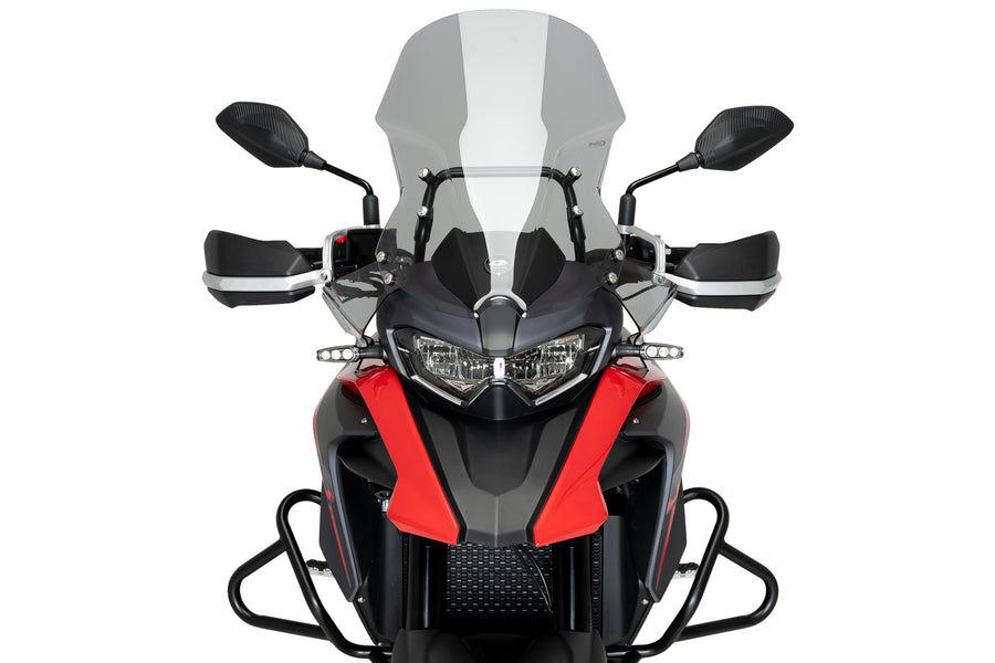 QJ SRT 700X ON ROAD [2025] – Deflector de viento extendido – Negro