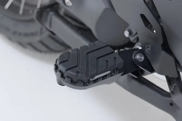 Yamaha XT 660 Z Tenere [SW-MOTECH] – Reposapiés de iones