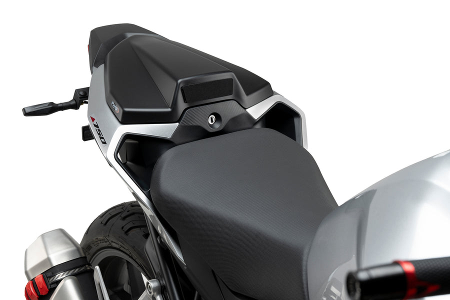 HONDA CB 750 HORNET [2025] – carenado trasero – aspecto carbono