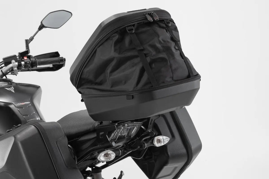 aprilia smv 1200 dorsoduro [SW-MOTECH] – Variante de correa tensora para topcase Urban ABS con inserto en el suelo