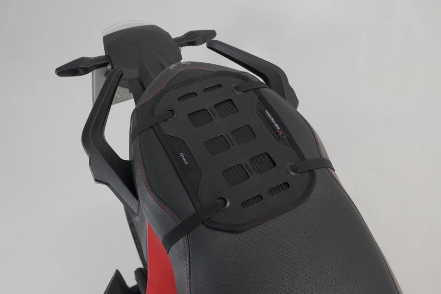 [SW-MOTECH] - Funda textil PRO Base con parche MOLLE – imagen 3