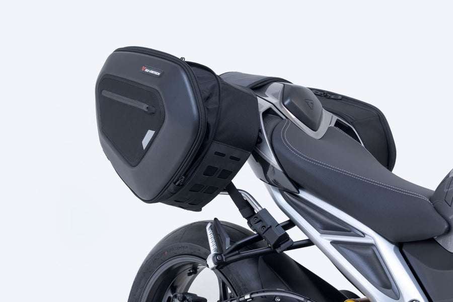 Triumph Street Triple 765 RS [2023-2026] - Juego de alforjas PRO BLAZE H - imagen 6