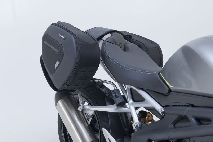 Triumph Speed Triple 1200 RR [2022-2025] - Juego de alforjas PRO BLAZE H con protección EDGE y protección térmica – imagen 2
