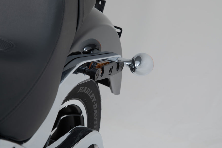 Harley-Davidson FXLR 1750 Softail Low Rider 107 [2018-2020] - Sistema de bolsas laterales Legend Gear LH1/LH2 - imagen 4