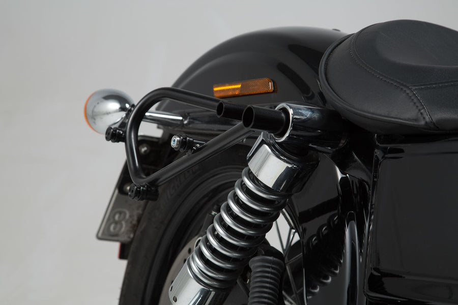 Harley-Davidson FXDWG 1690 Dyna Wide Glide [2012-2017] - Sistema de bolsas laterales Legend Gear LC2 Edición negra - Imagen 3