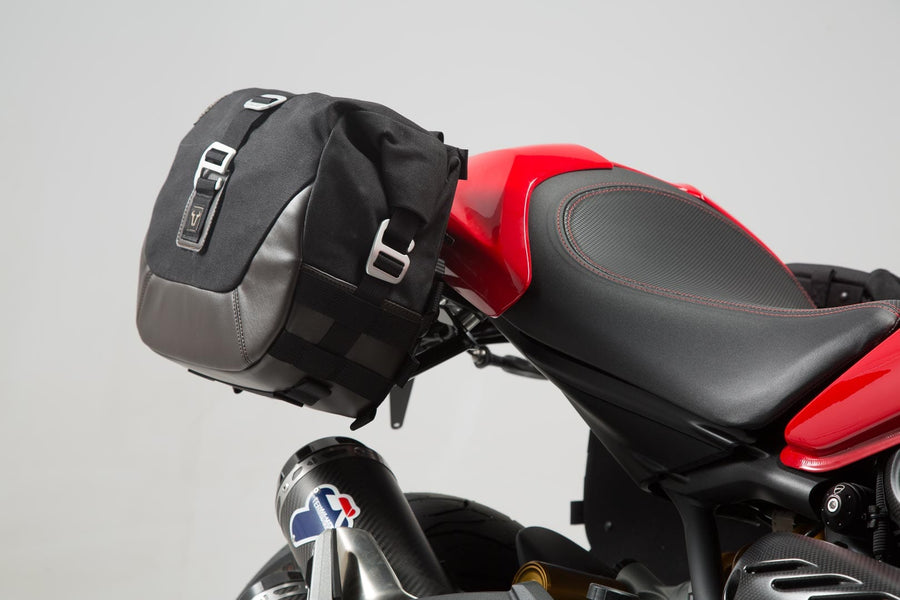 Ducati Monster 1200 [2017-2020] - Sistema de bolsas laterales Legend Gear LC1 y LC2 Black Edition - Imagen 1