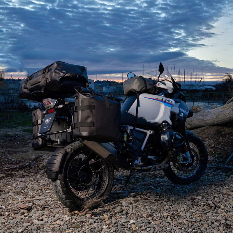 BMW R 12 nineT [2024-2026] - Aluminium-Taschenhalter mit verstellbarer Hypalon-Vorderseite und Schnellkuppl. + linker Rahmen