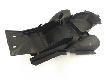 Aprilia RST 1000 Futura [2004] - revestimiento trasero subterráneo trasero - 0