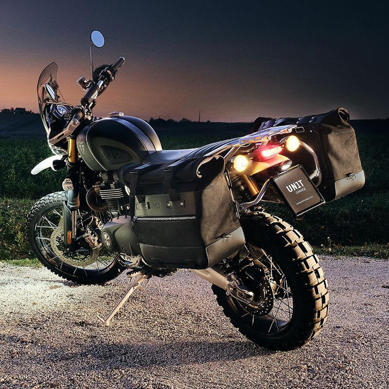 BMW F 900 GS Adventure [2024-] - Paar Cult-Seitentaschen Crust-Leder 40 l – 50 l + Alu-Platte + Alu-Kofferrahmen BMW F900GS ADV