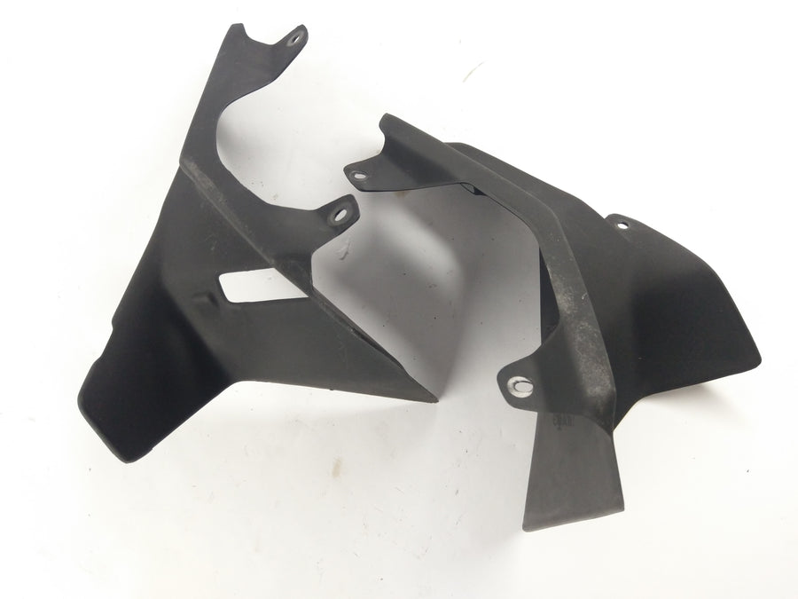 Aprilia RST 1000 Futura [2004] - revestimiento interior de la izquierda + derecha