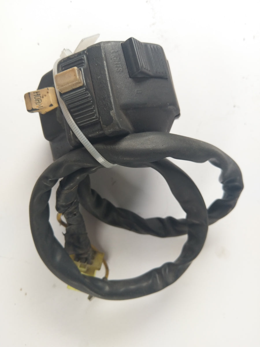 Suzuki DR 650 SP42B - Indicador de la bocina del interruptor del manillar Haz alto