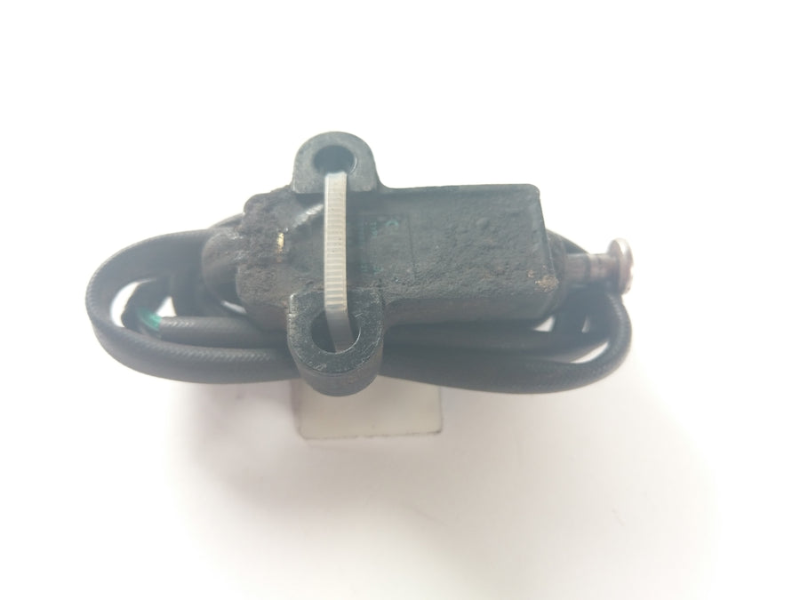 Suzuki DR 650 SP42B - Rueda trasera del interruptor de luz de freno