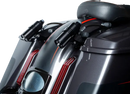 Harley-Davidson FLTRXSE 1977 Road Glide CVO 121 [2025] - REVO ARC Billet Remote Reservoir Außenhalterungen – Bild 5
