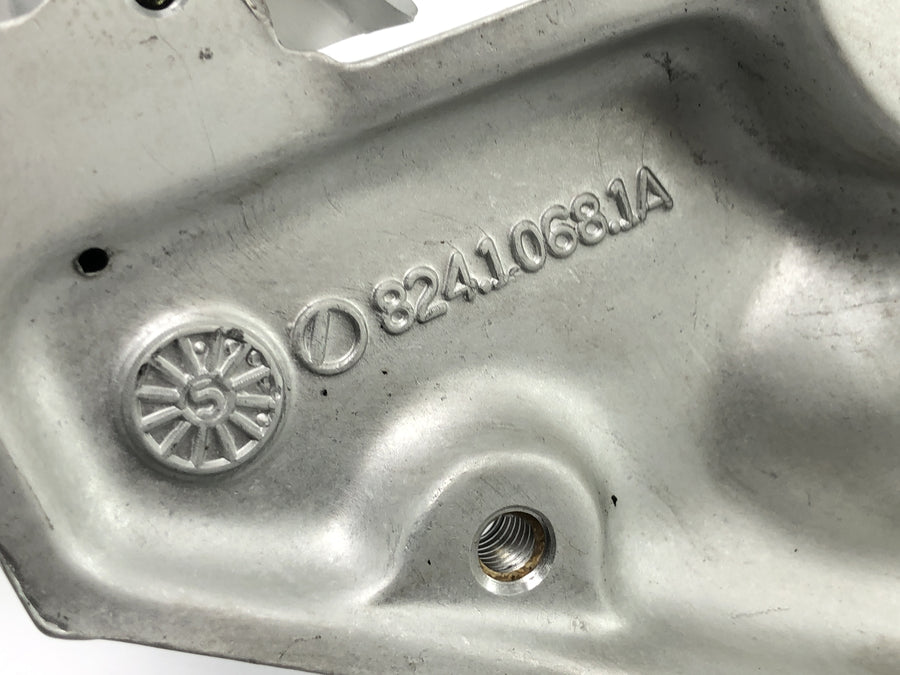 Ducati Monster SR2 800 M4 [2006] - Sistema de reposapiés reposapiés izquierdo del conductor