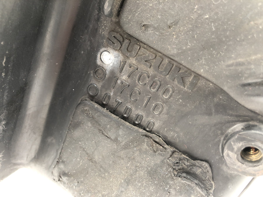 Suzuki GSX R 1100 GV73B [1990] - Caja de filtro de aire Airbox