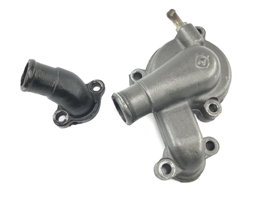 Husqvarna TE 610 H6 8AE [TE 570 H7] - Tapa de bomba de agua, carcasa de bomba de refrigerante con brida de refrigerante