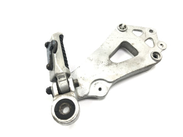 Suzuki GSX R 1100 GU74C [1987] - Reposapiés para pasajero con soporte a la derecha - 0