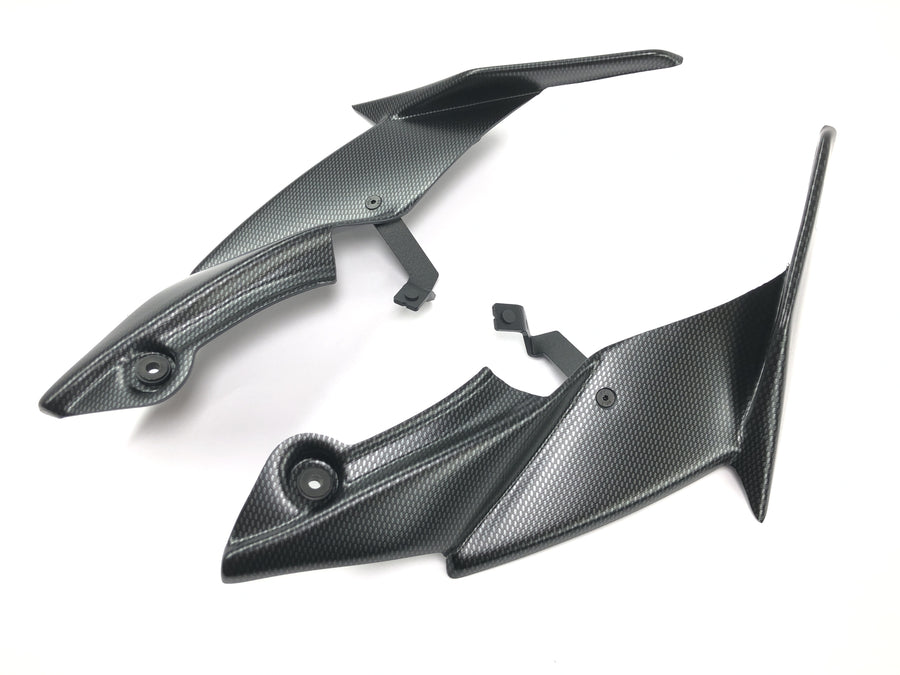 Honda CBR 600 RR [2005] - El alerón delantero GP de carbono luce como nuevo