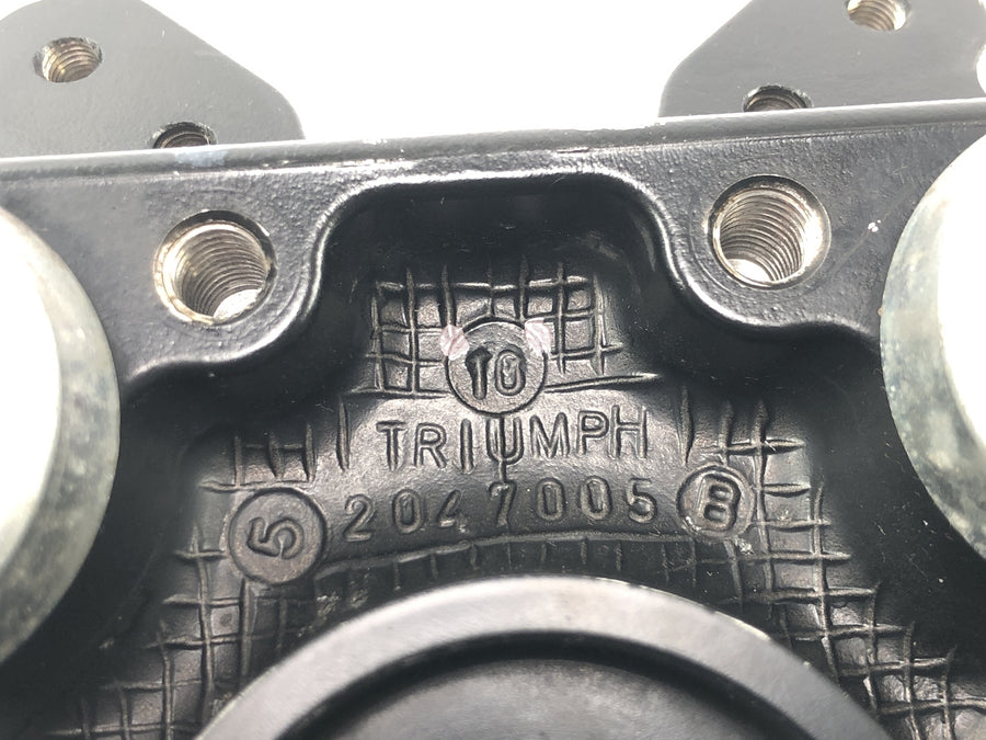 Triumph Bonneville T100 986MF [2012] - Puente de dirección con abrazadera superior de horquilla