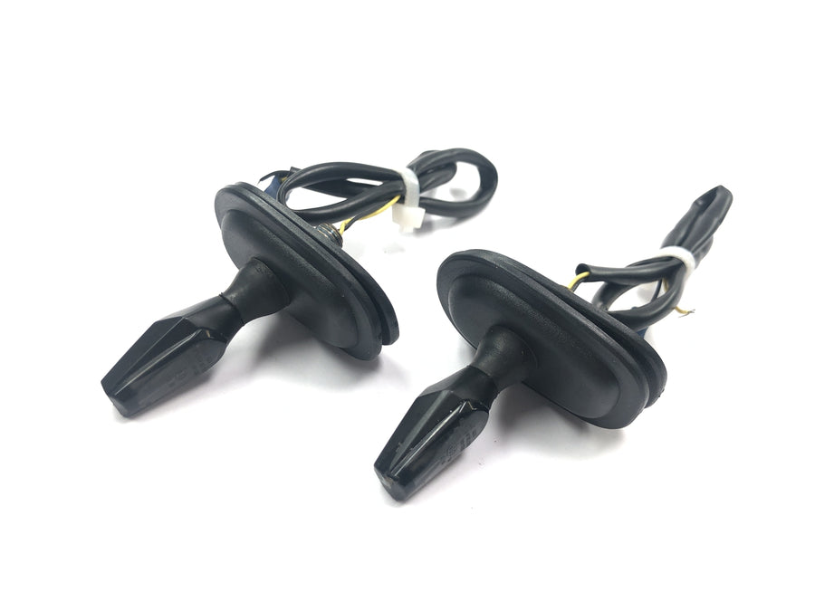 Yamaha YZF R1 RN04 [2001] - Par de luces intermitentes delanteras negras