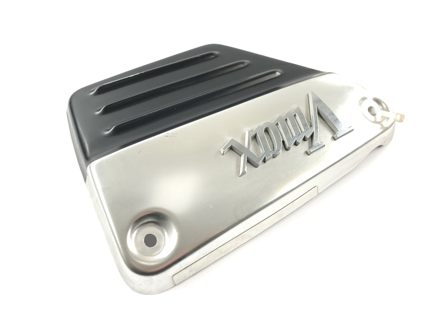 Yamaha V Max 1200 2LT [1998] - Tapa lateral tapa lateral derecha con emblema Vmax