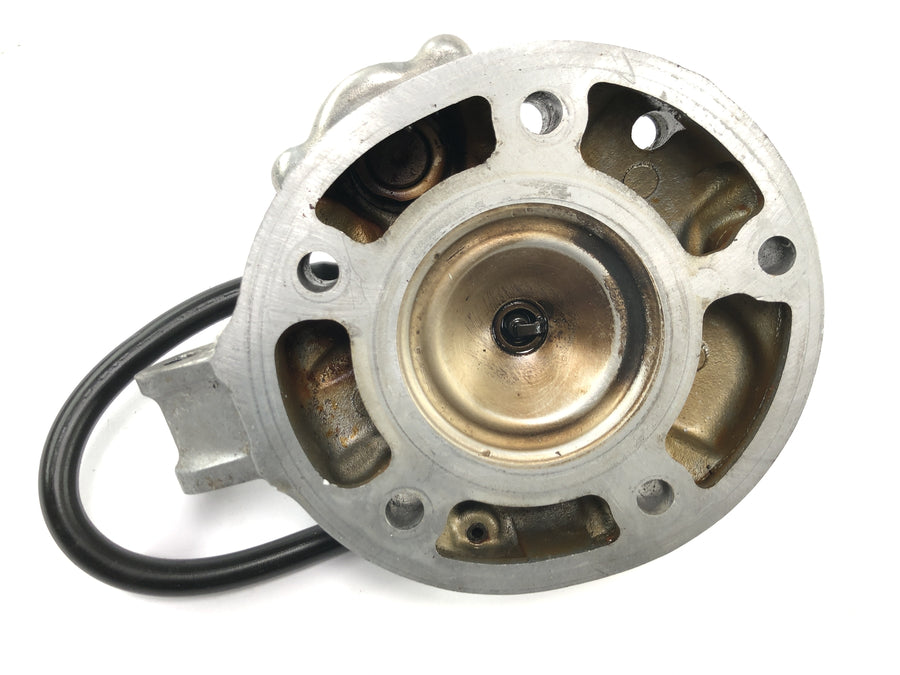 Yamaha DT 125 R DE03 [2000] - Culata tapa culata con toma de agua