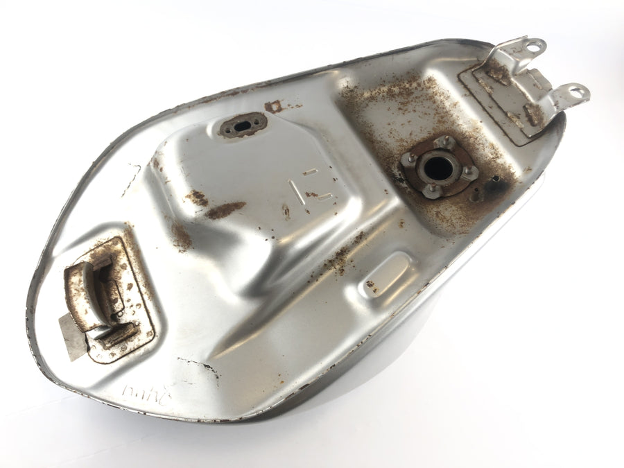 Suzuki GSF 1200 S Bandit WVA9 [2003] - Tanque de gasolina con protuberancia