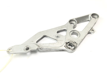 Suzuki GSX-R 1100 W GU75 C [1994] - Soporte placa reposapiés derecho