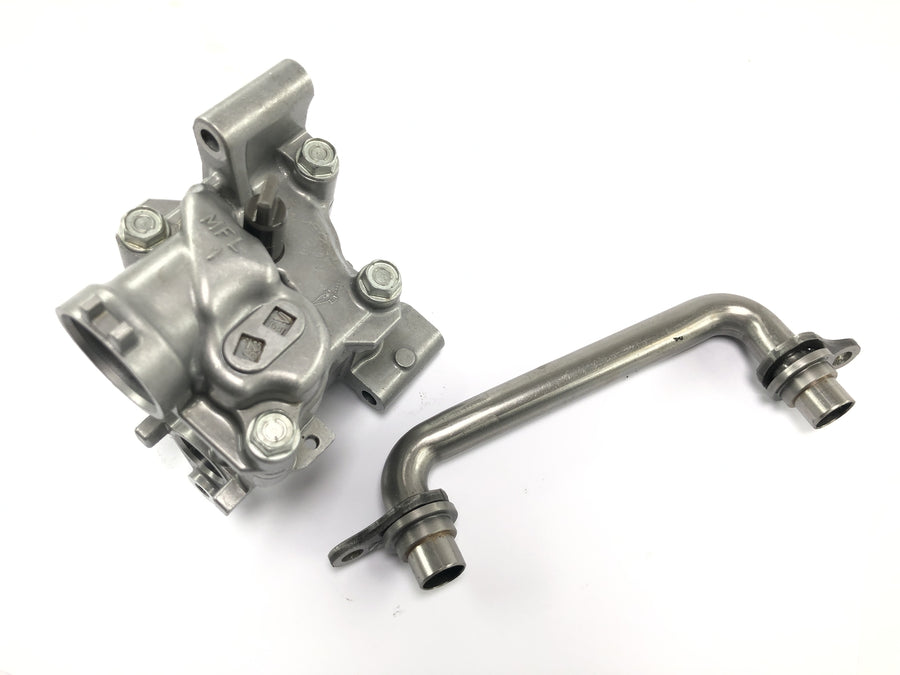 Honda CBR 1000 RR SC59 [2008] - Bomba de aceite bomba de suministro de aceite con tubo de entrada de aceite