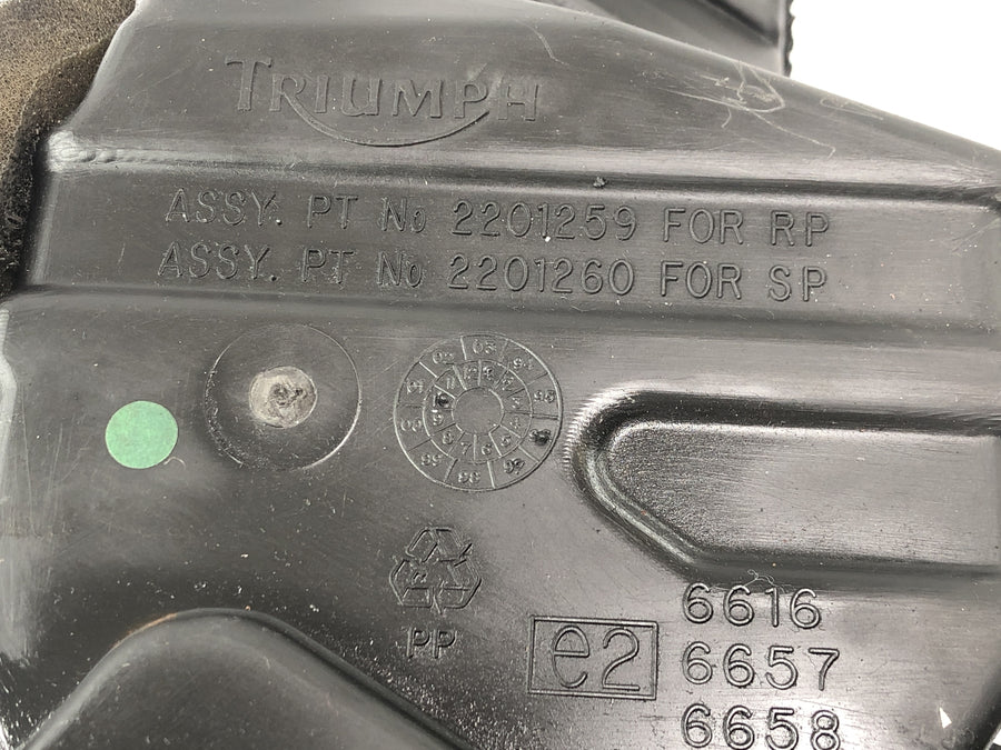 Triumph Speed ​​Triple T509 [1998] - Caja de filtro de aire airbox