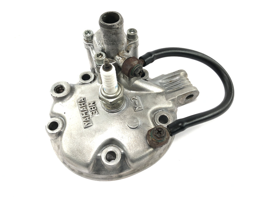 Yamaha DT 125 R DE03 [2000] - Culata tapa culata con toma de agua