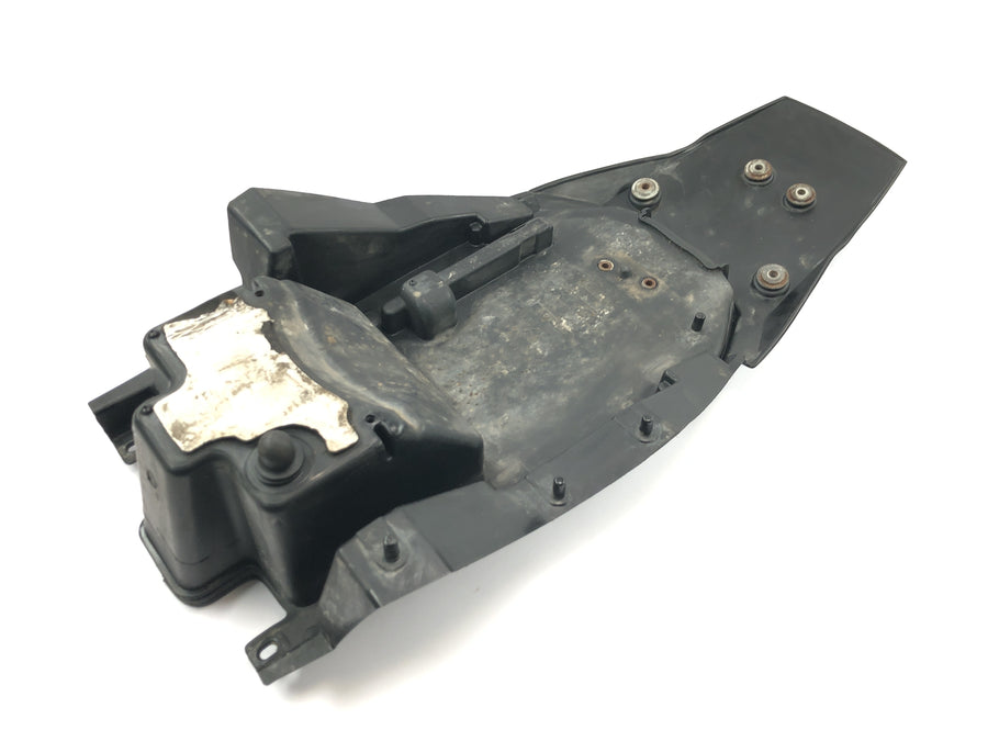 KTM 950 Adventure LC8 [2004] - Protector contra salpicaduras del carenado interior de la rueda trasera