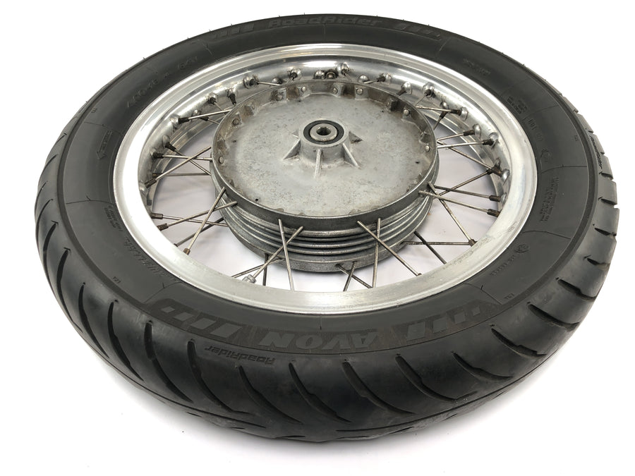 Moto Guzzi V7 Special [1971] - llanta delantera rueda de radios Borrani 18 x 3"