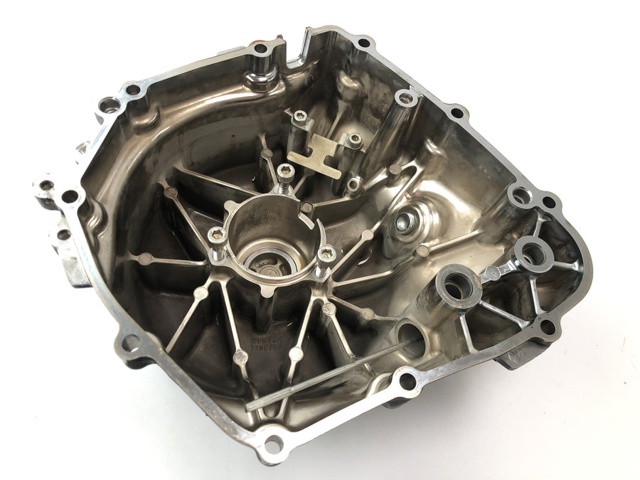 Suzuki VZ 1500 WVCU [2011] - Tapa alternador Tapa Lima Tapa motor izquierda