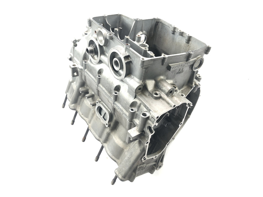 Yamaha YZF R1 RN04 [2001] - Bloque motor cárter cárter sin pistones