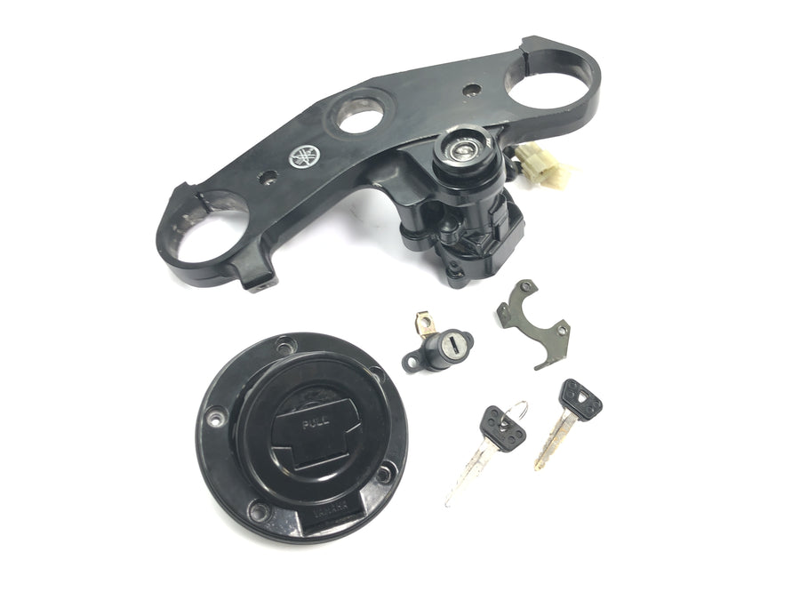 Yamaha YZF R1 RN04 [2001] - Juego de cerradura con cerradura de encendido, tapa de depósito, bloqueo de dirección, puente de horquilla en la parte superior