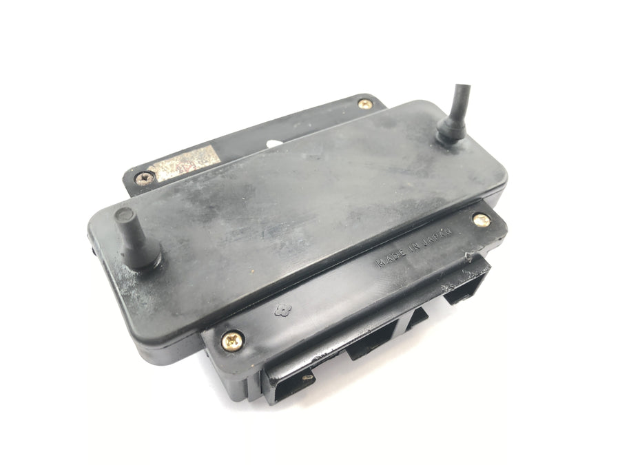 Kawasaki W 650 EJ650A [1999] - Caja de fusibles Caja de conexiones Caja de fusibles