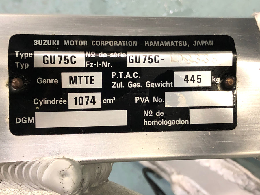 Suzuki GSX -R 1100 W GU75 C [1993] - Marco sin papeles