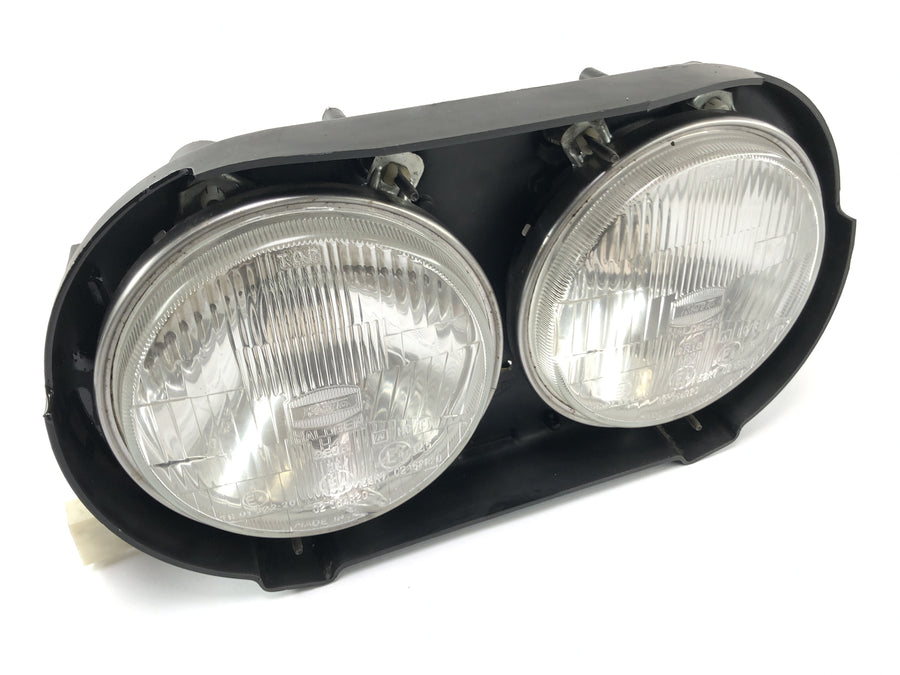 Triumph Daytona 900 T300 [1993] - Módulo de lámpara de luz frontal doble de faro ligeramente dañado